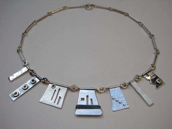 Silver Seven-Section Choker